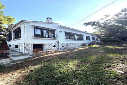 Cluster house for sale in Elviria, Marbella, Málaga. 