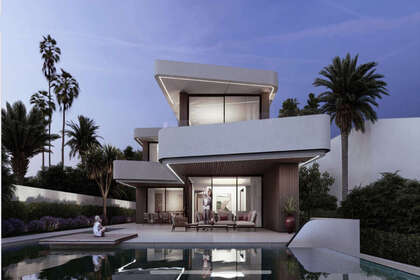 Cluster house for sale in Marbella, Málaga. 