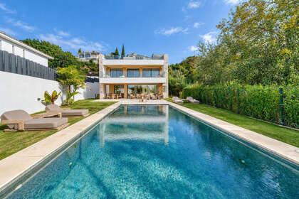 Chalet Adosado venta en Benalmádena, Málaga. 