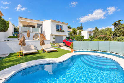 Cluster house for sale in Mijas Costa, Málaga. 