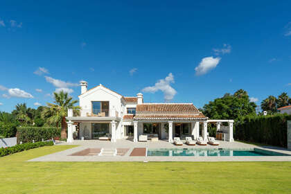 Chalet Adosado venta en Marbella, Málaga. 