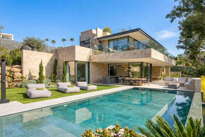 Chalet Adosado venta en Marbella, Málaga. 