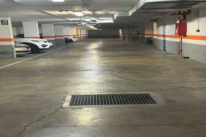 Parkeringspladser til salg i Ciudad de Las Ciencias, Valencia. 