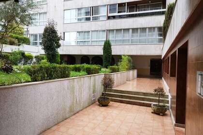 商业物业 出售 进入 Centro, Vigo, Pontevedra. 