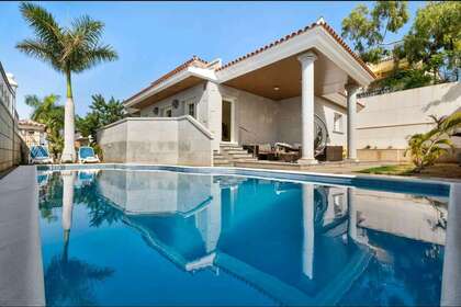 Villa venda em Playa la Arena, Santiago del Teide, Santa Cruz de Tenerife, Tenerife. 