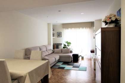 Flat for sale in Zaragoza. 