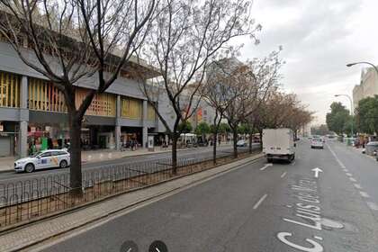 Flat for sale in Nervión, Sevilla. 