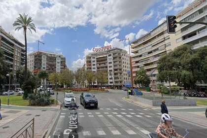 Logement vendre en Plaza Cuba-República Argentina, Los Remedios, Sevilla. 