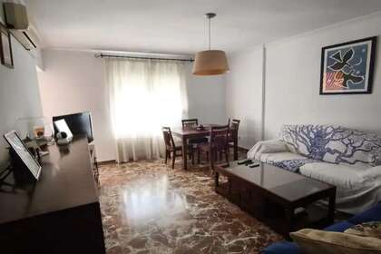 Logement vendre en Tiro de linea, Distrito Sur, Sevilla. 