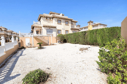 Cluster house for sale in Orihuela-Costa, Alicante. 