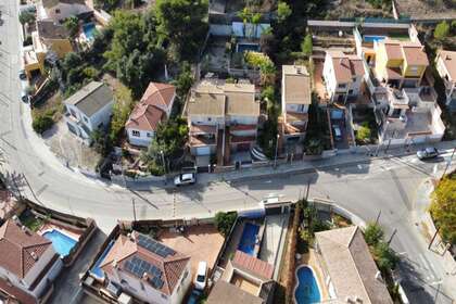 Semi-parcel huse til salg i Segur de dalt, Segur de Calafell, Tarragona. 