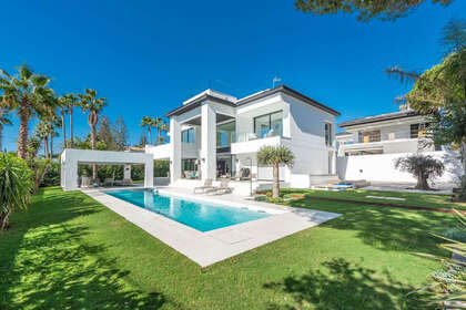 Dům na prodej v San Pedro de Alcántara, Marbella, Málaga. 