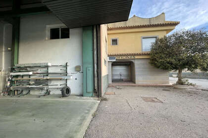Obchodní prostory na prodej v Coín, Málaga. 