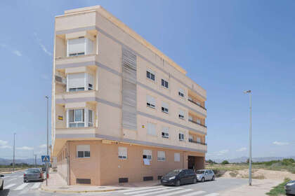 Flat for sale in Albatera, Alicante. 