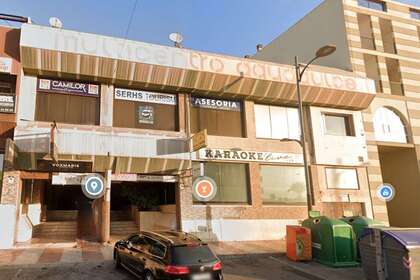 Commercial premise for sale in Aguadulce, Roquetas de Mar, Almería. 