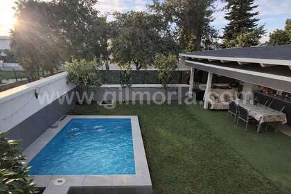 Cluster house for sale in El Limonar, Vélez-Málaga. 