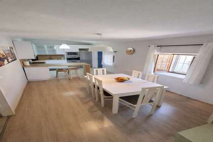 Duplex/todelt hus til salg i C/ Cristo, Vélez-Málaga. 