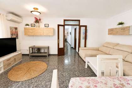 Квартира Продажа в Capuchinos, Vélez-Málaga. 