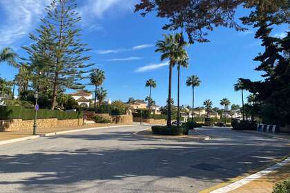 Rijtjeshuizen Luxe verkoop in Los monteros, Marbella, Málaga. 