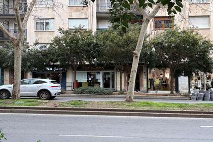 Kommercielle lokaler til salg i Avenida Portugal, Salamanca. 