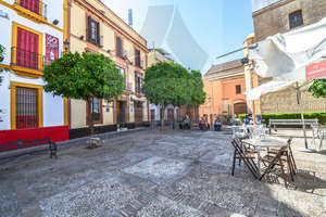 Commercial premise in Encarnación-Regina, Casco Antiguo, Sevilla. 