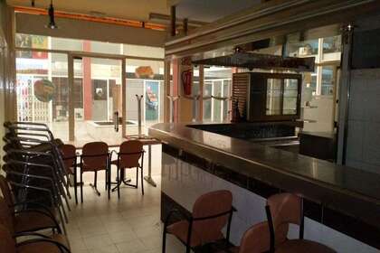 Commercial premise for sale in Figueres, Girona. 
