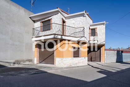 Huse til salg i Isar, Burgos. 
