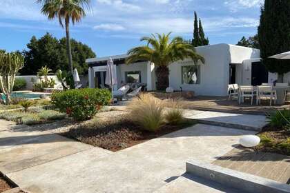 House for sale in San José / Sant Josep de Sa Talaia, Baleares (Illes Balears), Ibiza. 