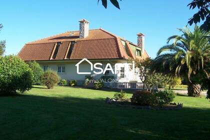 House for sale in Piélagos, Cantabria. 