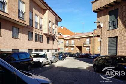 Flat for sale in Ciempozuelos, Madrid. 