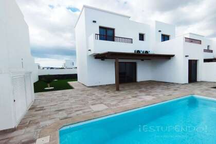 房子 出售 进入 Lanzarote. 