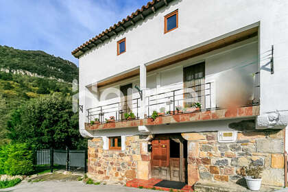 Casa venta en Ampuero, Cantabria. 