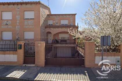 House for sale in Aranjuez, Madrid. 
