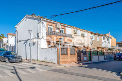 House for sale in Jabalquinto, Jaén. 