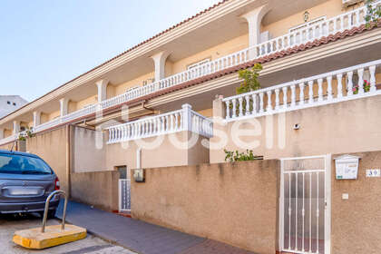 Duplex/todelt hus til salg i Alcantarilla, Murcia. 