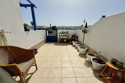 Flat for sale in Lanzarote. 