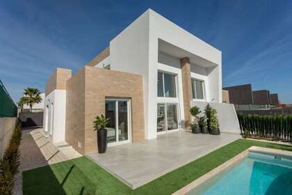 House for sale in Algorfa, Alicante. 