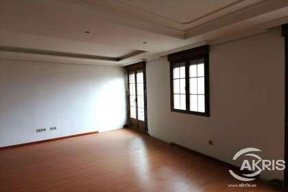 Flat for sale in Consuegra, Toledo. 