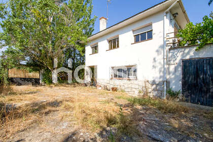 House for sale in Ribatejada, Madrid. 