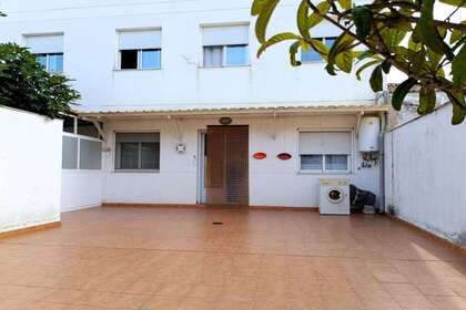 Apartment for sale in Mancha Real, Jaén. 