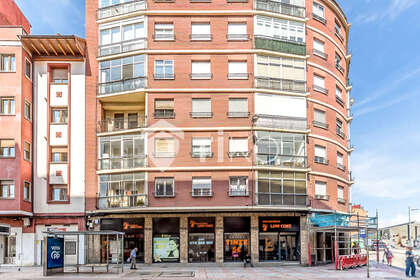 Flat for sale in León. 