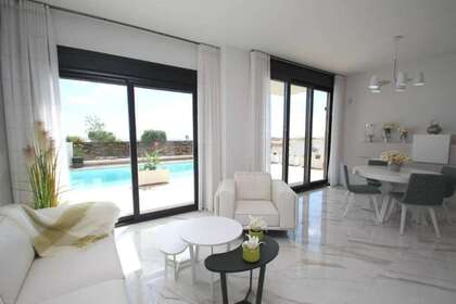 House for sale in Orihuela-Costa, Alicante. 