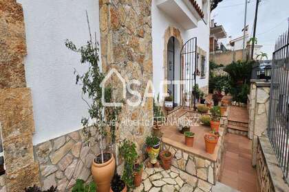 Casa venta en Malgrat de Mar, Barcelona. 