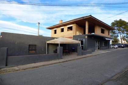 Casa venta en Castellnou de Bages, Barcelona. 