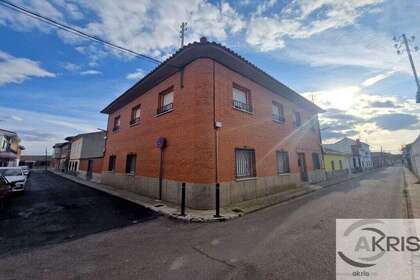 House for sale in Mocejón, Toledo. 