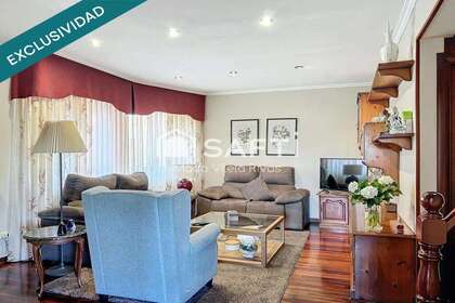 House for sale in Santiago de Compostela, La Coruña (A Coruña). 