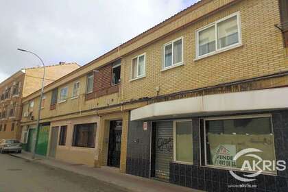 Flat for sale in Parla, Madrid. 