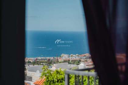 Dům na vesnici na prodej v Adeje, Santa Cruz de Tenerife, Tenerife. 