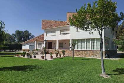 Domy na prodej v Ciudad Real. 