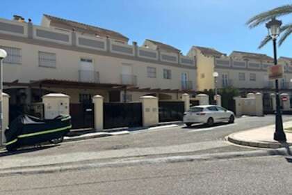 Maison de ville vendre en San luis de sabinillas, Málaga. 
